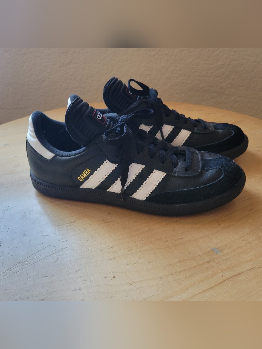 Adidas Samba Indoor Soccer Shoes Mens 7/Women's 8 Like New Black W/White Stripe